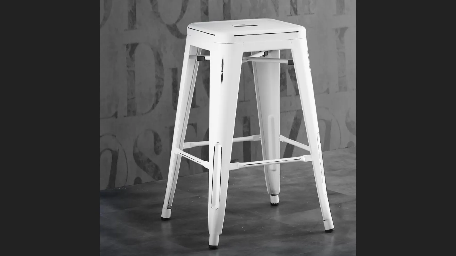 Sgabello Route 66 Stool 65 in metallo bianco anticato di La Seggiola