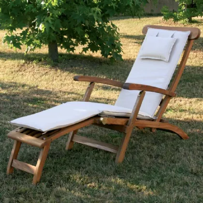 Sdraio Real Chaise Longue in legno massello di teak indonesiano con finitura olio naturale con cuscino in tesssuto imbottito di La Seggiola